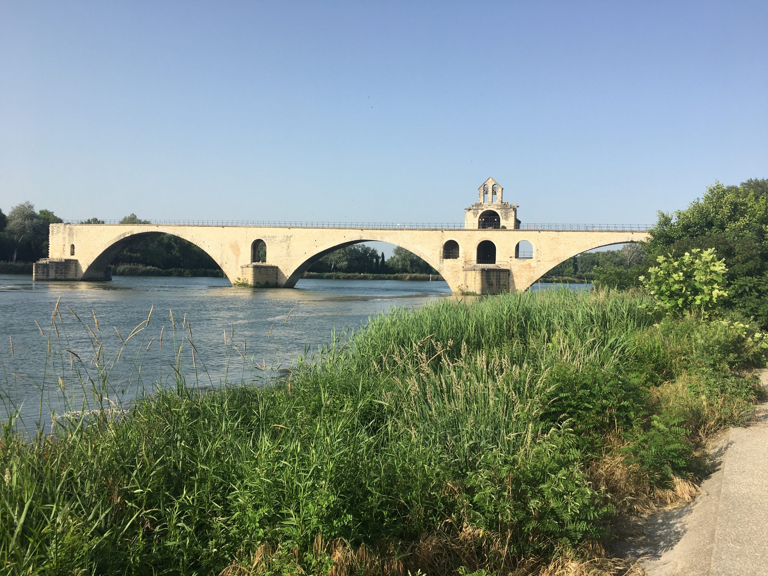 Pont d'Avignon dénommé aussi Pont Saint-Bénézet